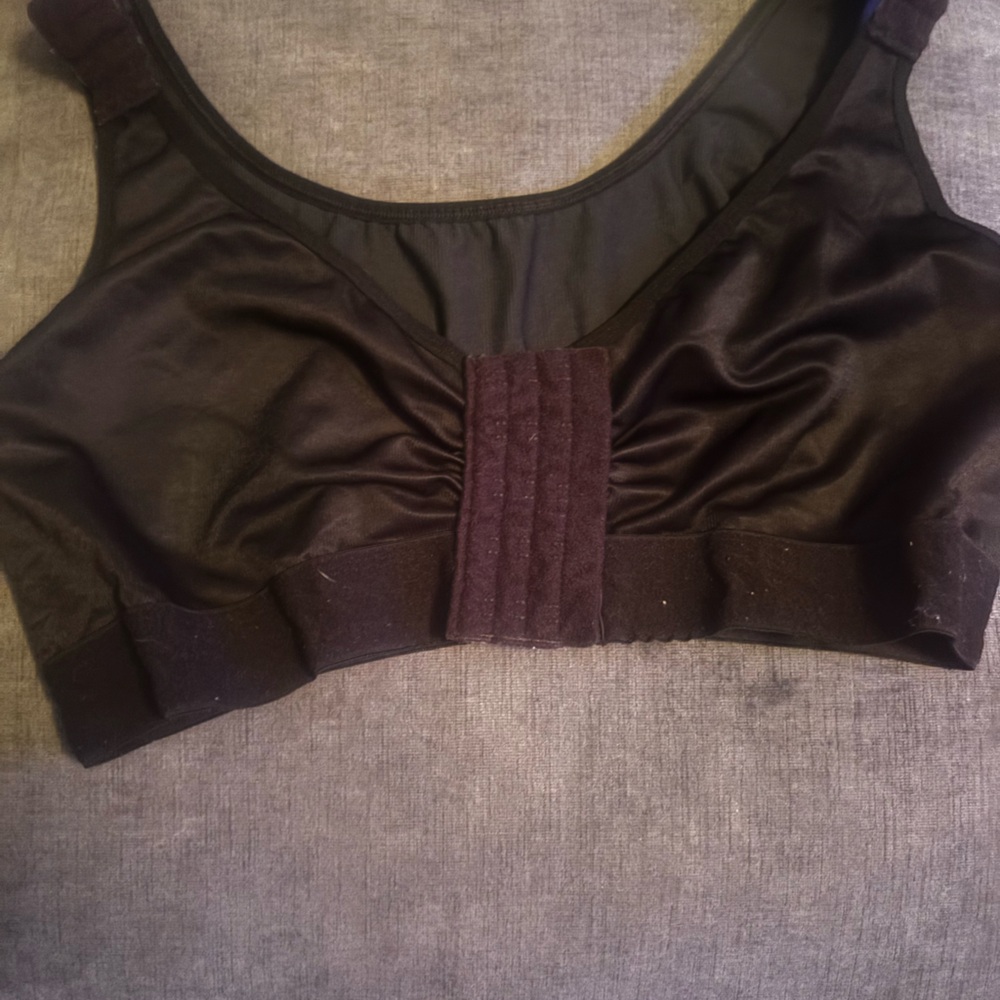 Marena recovery bra. In good condition. Size 4244